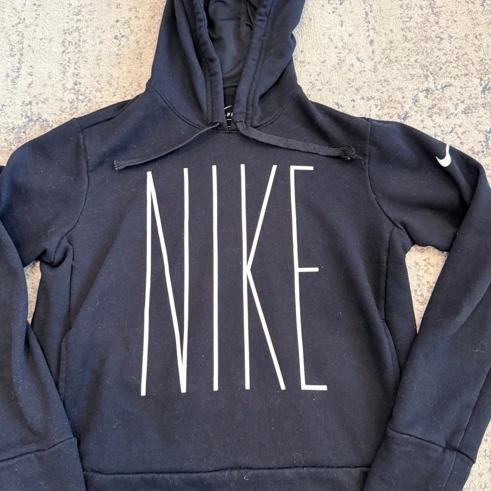 NIKE Dri-FIT Womens Black‎ Graphic Logo Hoodie Sweatshirt Size S